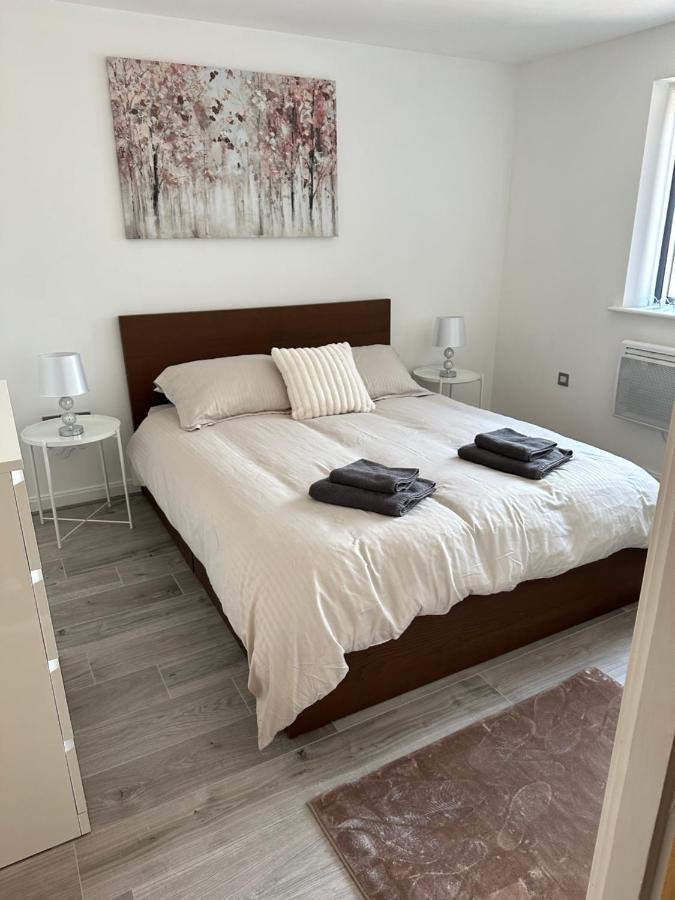 2 Bed Modern Apartment Swansea Exteriör bild