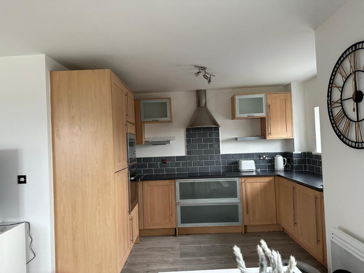 2 Bed Modern Apartment Swansea Exteriör bild